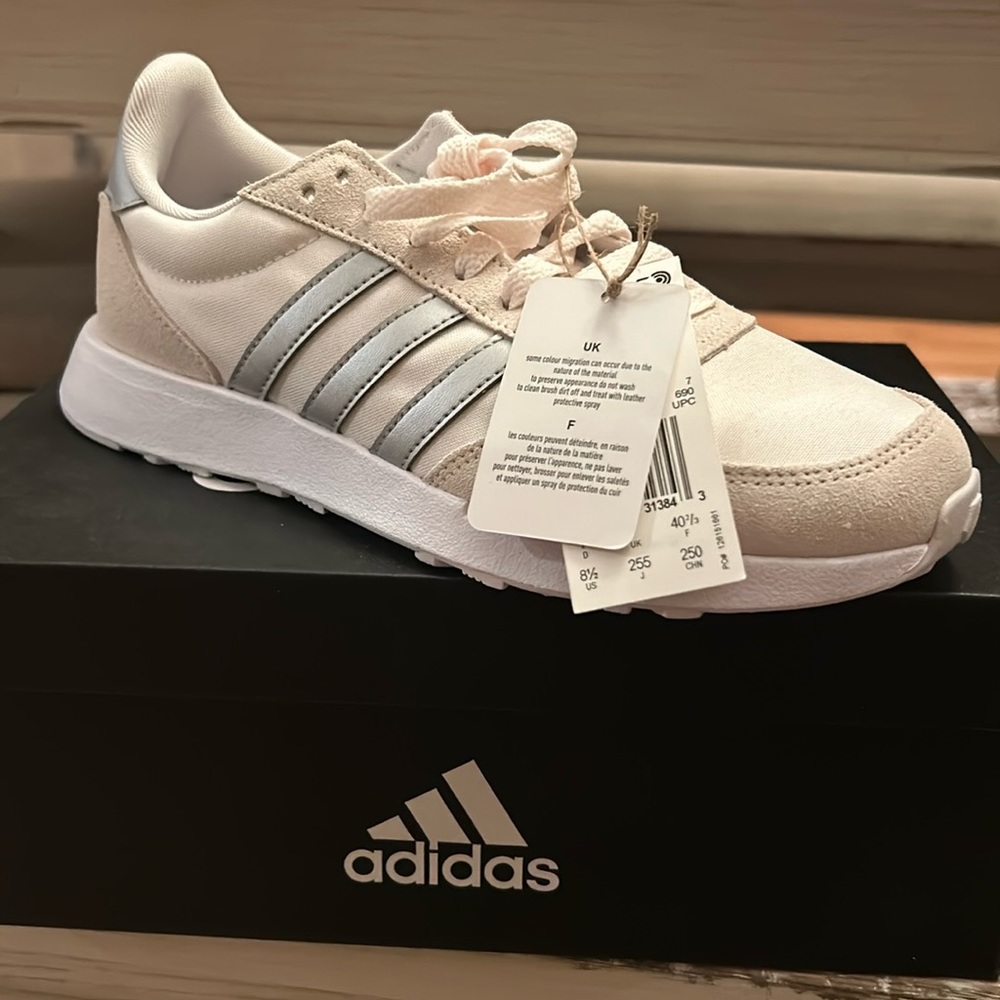 Adidas Run 60s 2.0 size 8.5